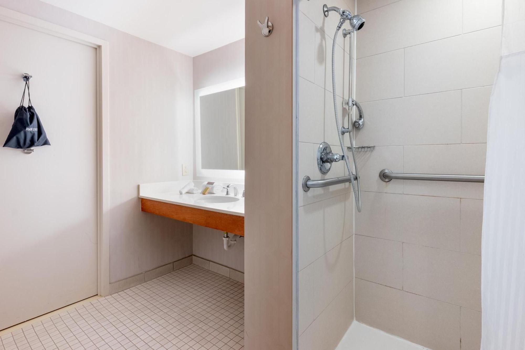 Doubletree By Hilton Atlanta Airport Hotel College Park Ngoại thất bức ảnh