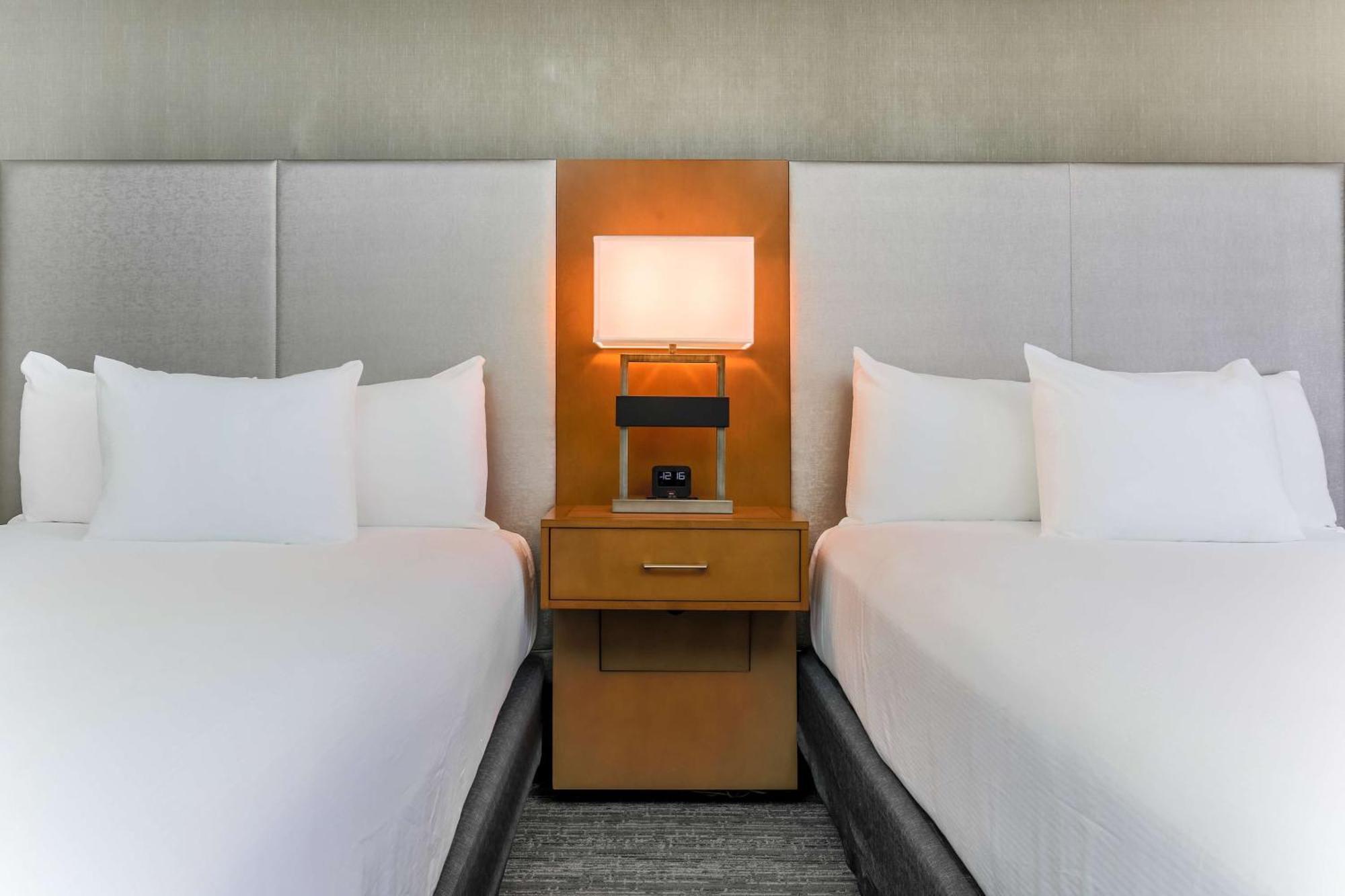 Doubletree By Hilton Atlanta Airport Hotel College Park Ngoại thất bức ảnh