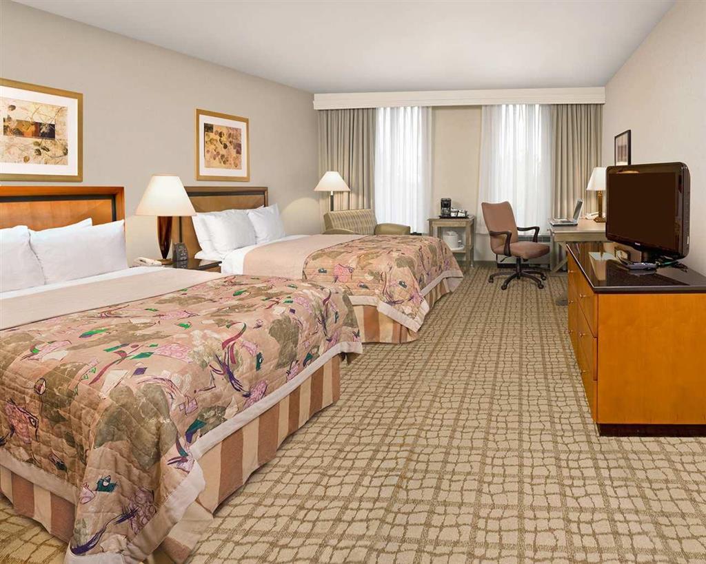 Doubletree By Hilton Atlanta Airport Hotel College Park Phòng bức ảnh