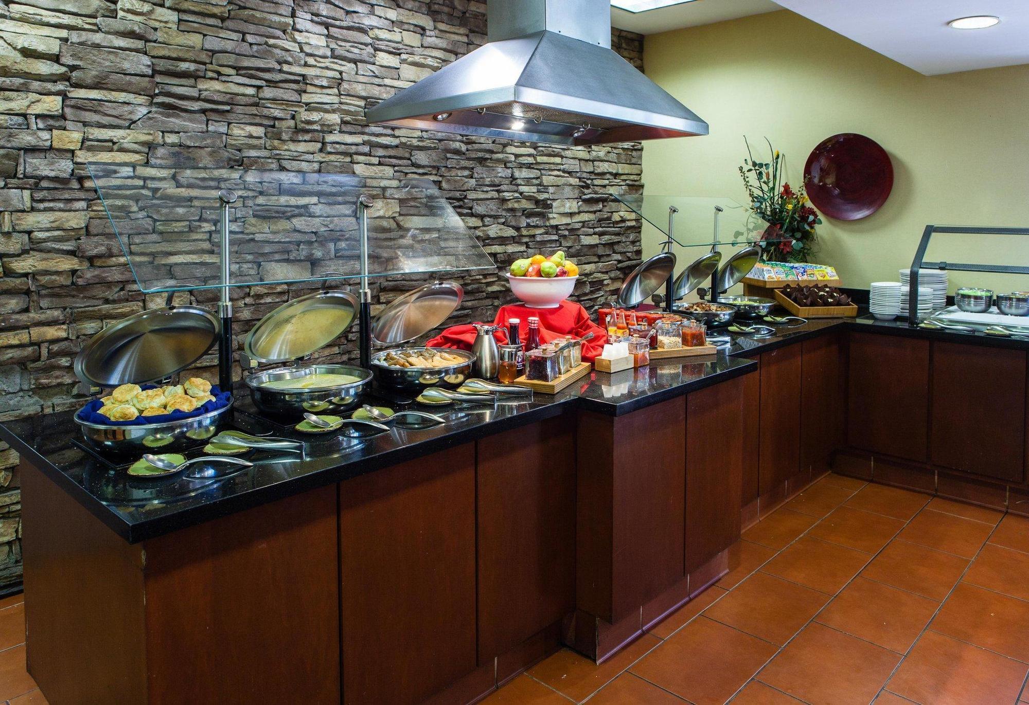 Doubletree By Hilton Atlanta Airport Hotel College Park Ngoại thất bức ảnh